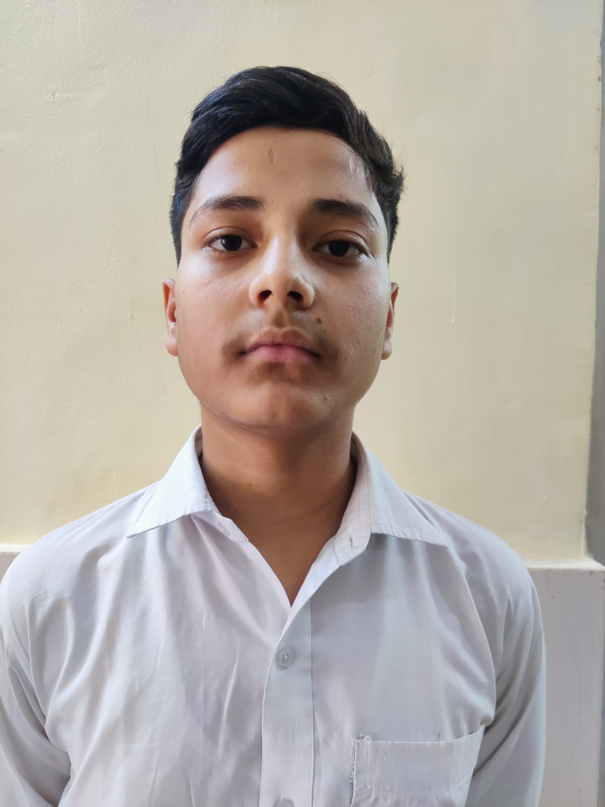 DIVYANSH DWIVEDI(90.40)